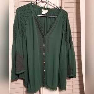 Tru Luxe Jeans Deep Green Blouse with Button Accents